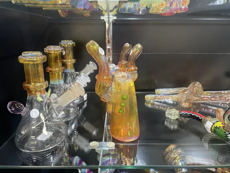 Smoke Shop Near Me With Cool Glass Bongs For Sale