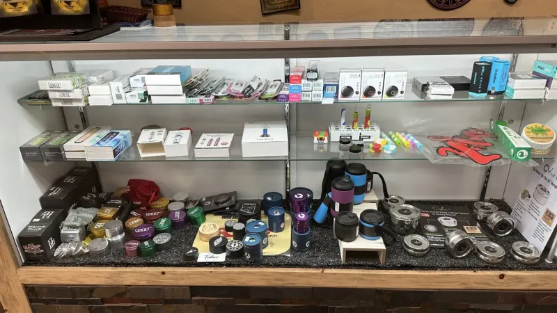 grinders enails and vapes