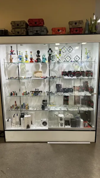 sunset glass gallery shop tour full case 7