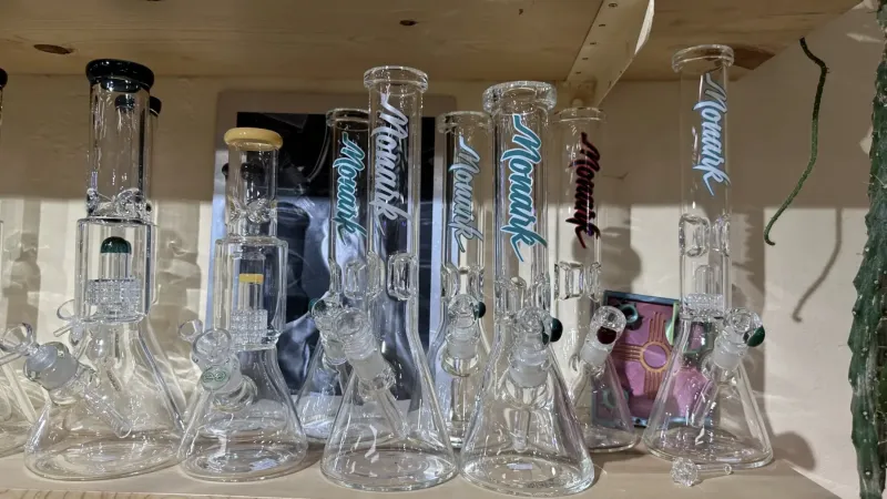 Monarch Bong